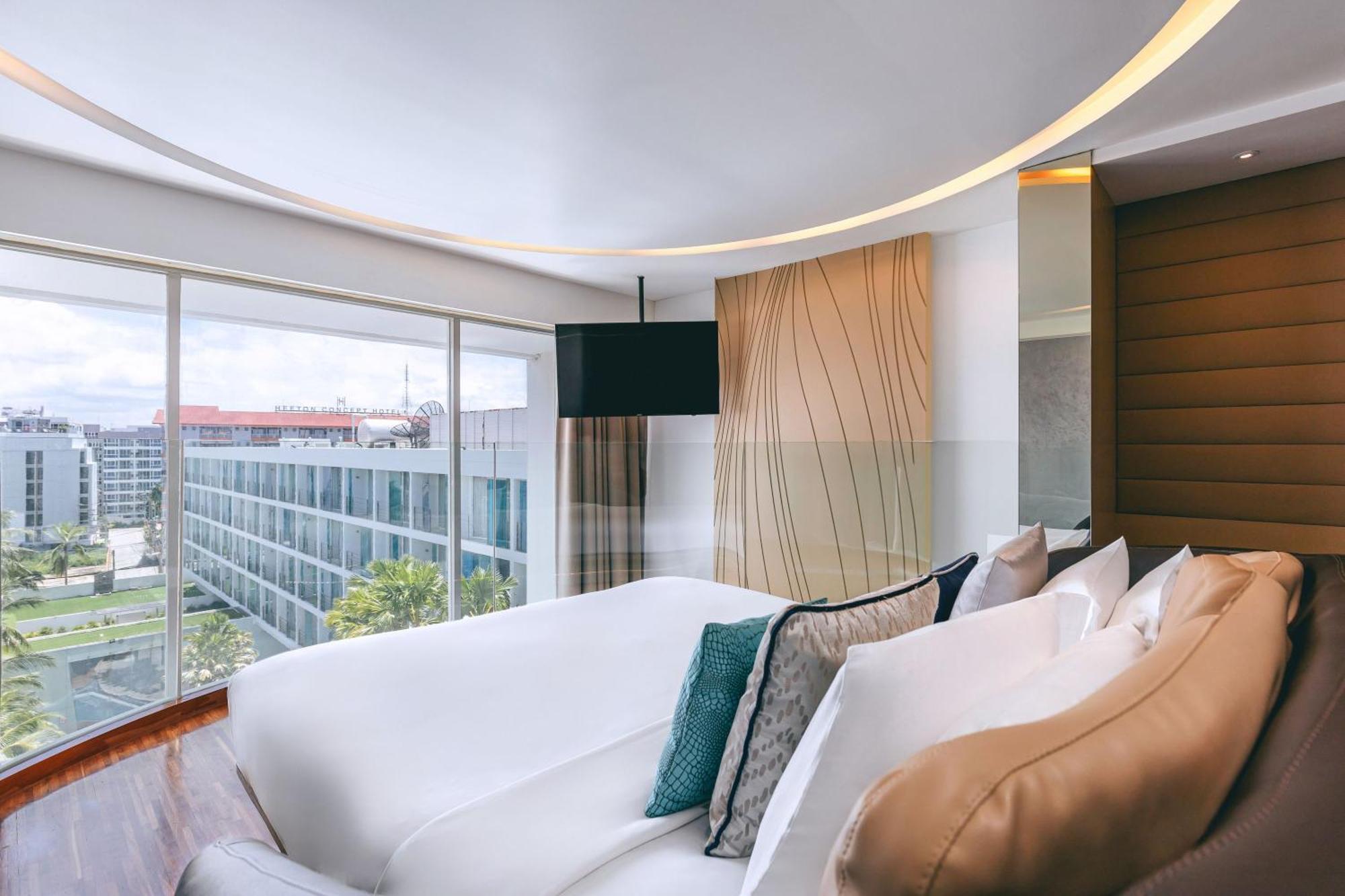 Hotel Baraquda Heeton Pattaya By Compass Hospitality Exteriér fotografie