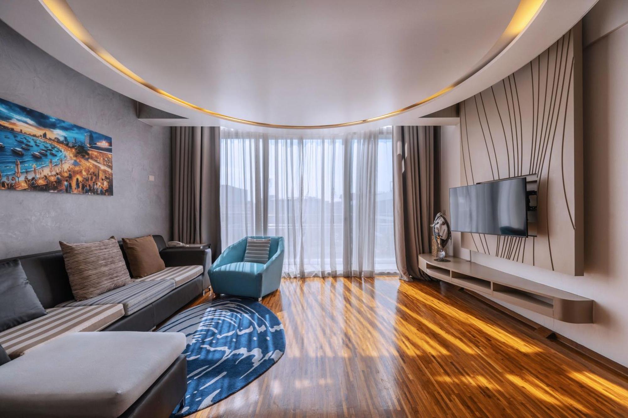 Hotel Baraquda Heeton Pattaya By Compass Hospitality Pokoj fotografie