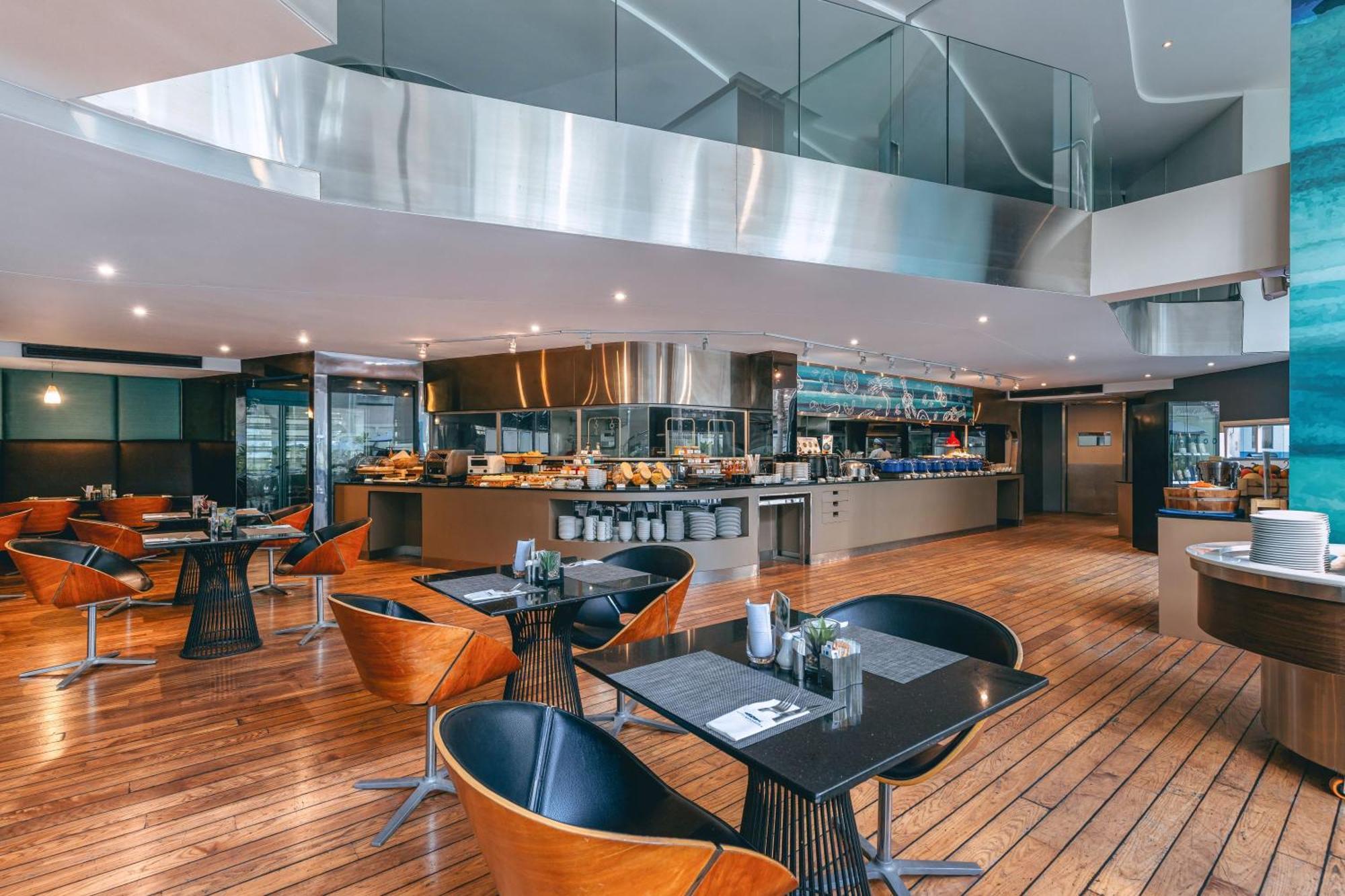Hotel Baraquda Heeton Pattaya By Compass Hospitality Exteriér fotografie